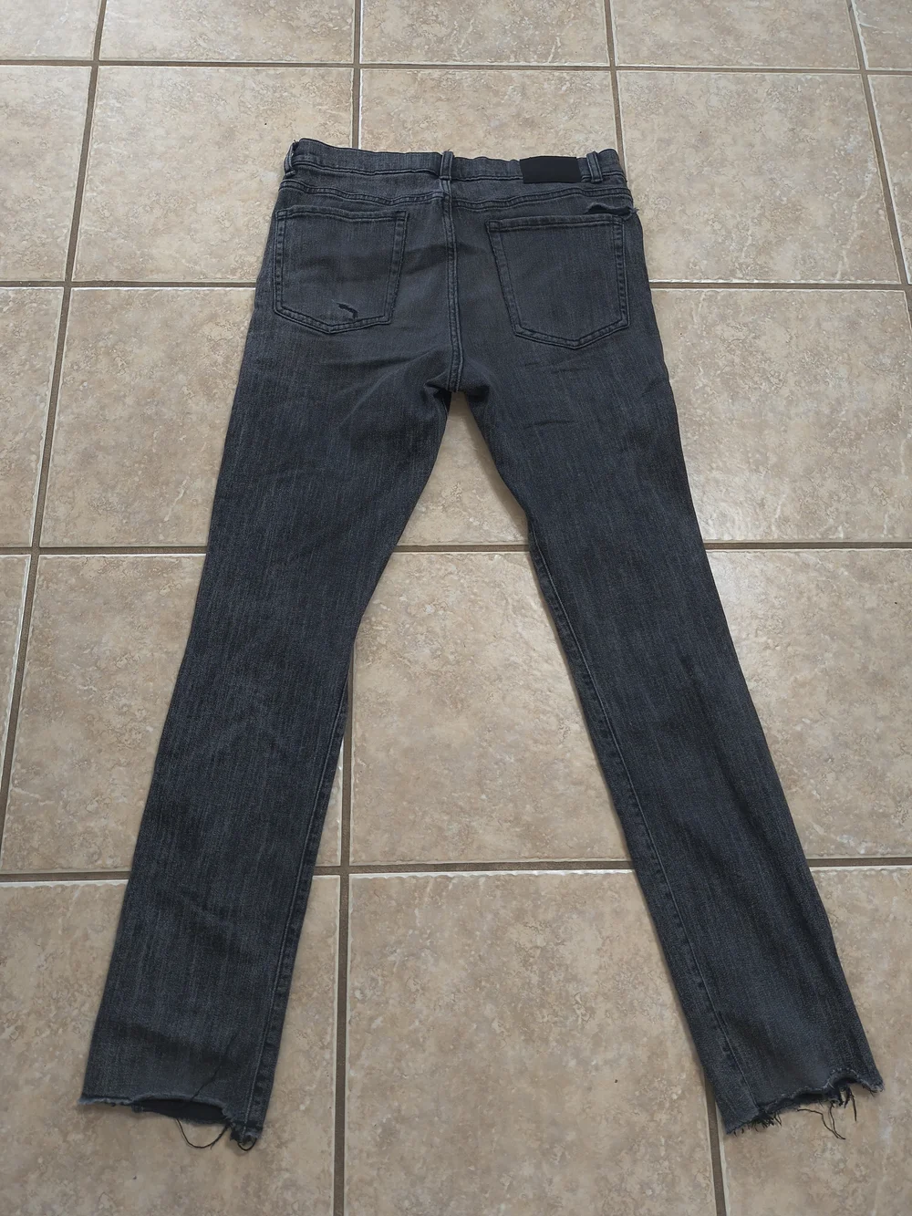 Forever 21 Men's Slim Dark Gray Denim Jeans